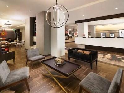 Hampton & Downtown 3*