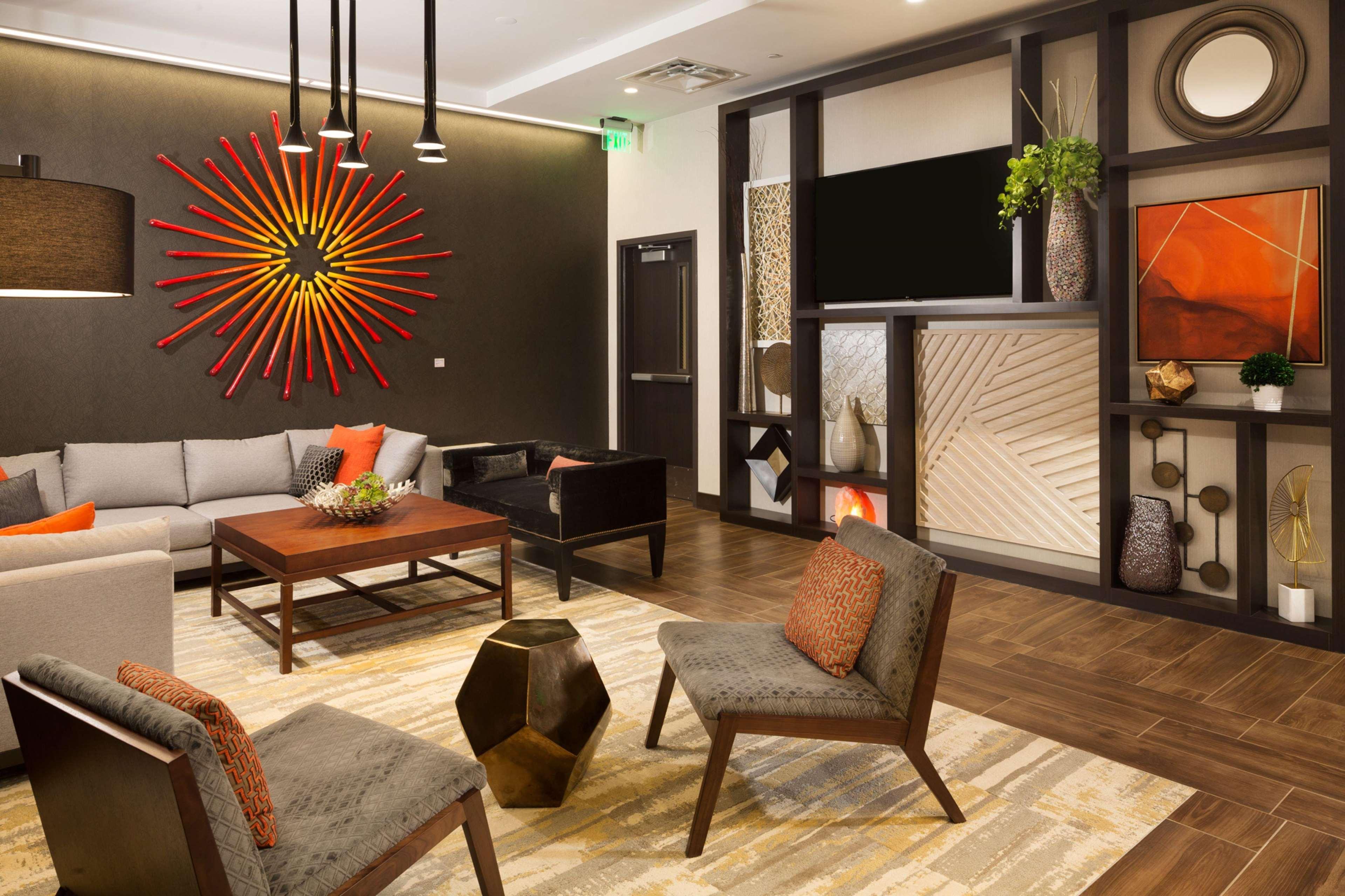 Hampton & Downtown 3* Dallas